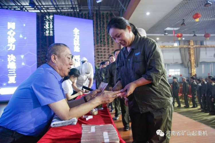 戳我试试